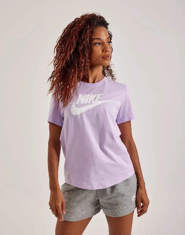 Nike Essential Icon Futura Tee